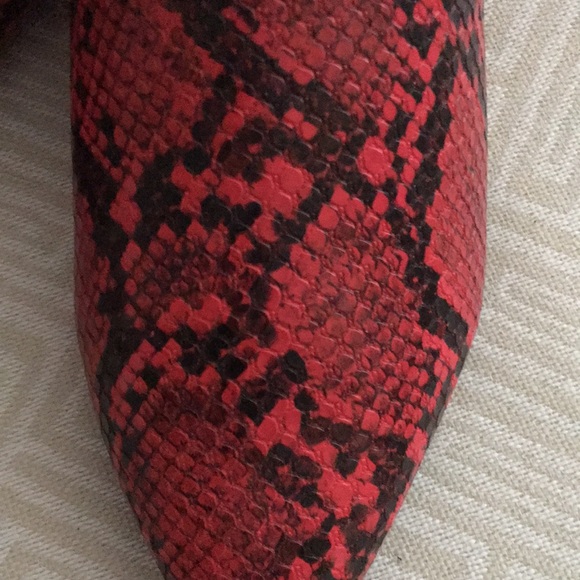 Red/Black snakeskin slides - Picture 2 of 7